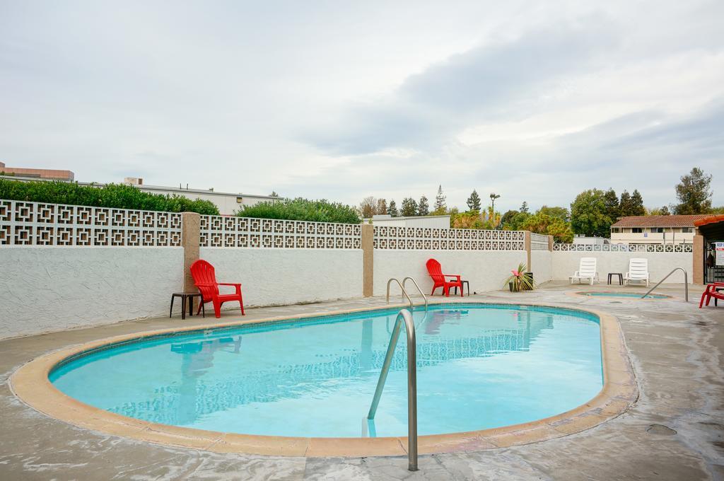 Ez 8 Motel San Jose II Екстериор снимка