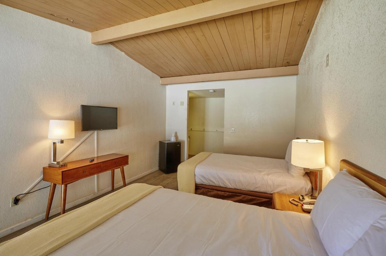 Ez 8 Motel San Jose II Екстериор снимка